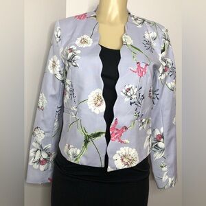 Simply styled Purple Floral Blazer with Structured Elegance